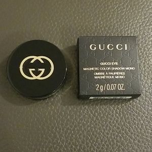 Gucci Makeup - Gucci Eye Magnetic Color Shadow Mono - Original Se Gucci Makeup - Gucci Eye Magnetic Color Shadow Mono - Original Se